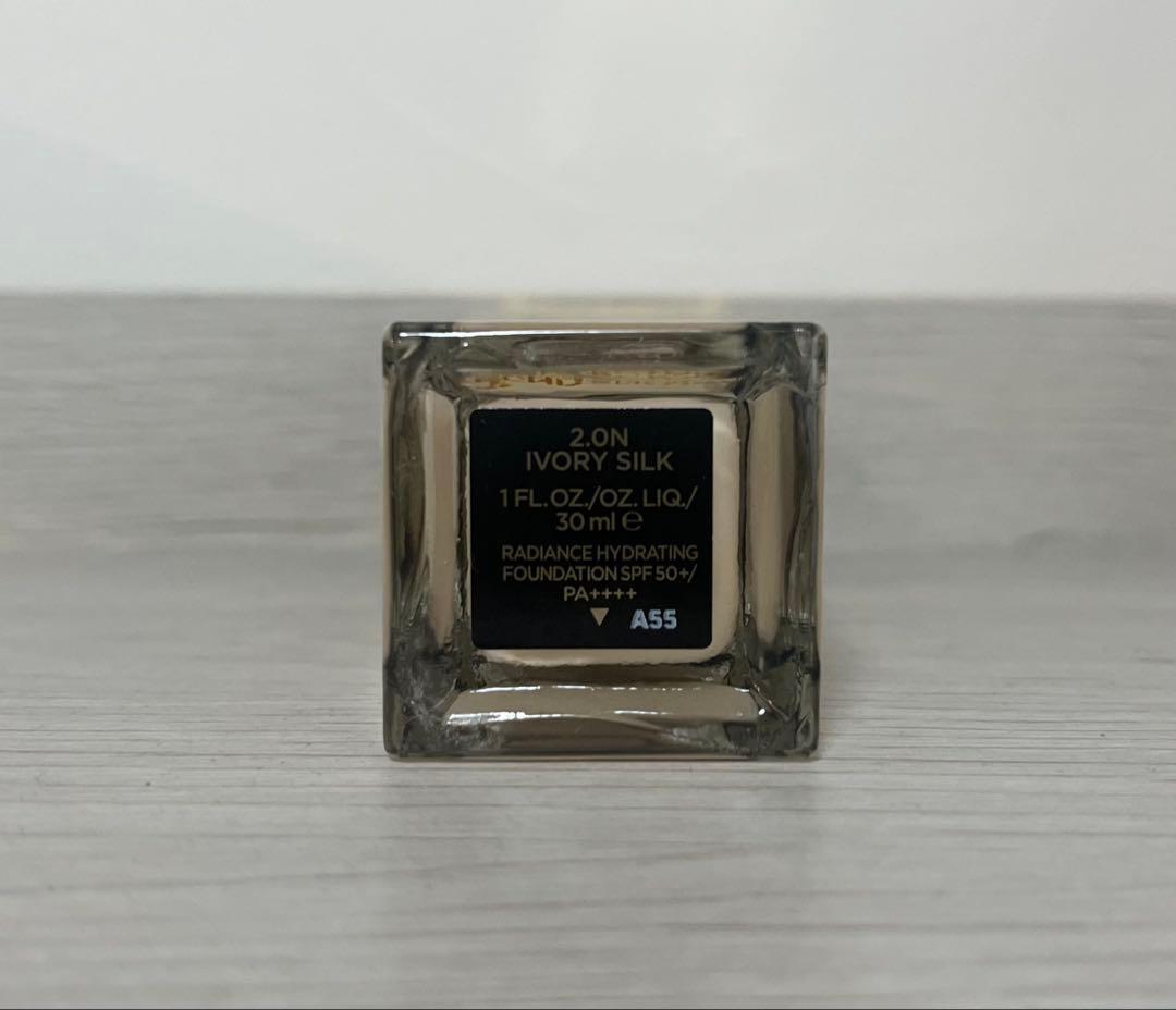 アーキテクチャーラディアンスハイドレーティングＦＤ　アイボリーシルク