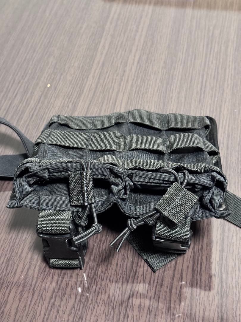 田村装備開発 VOLK TACTICAL GEAR マガジンポーチ