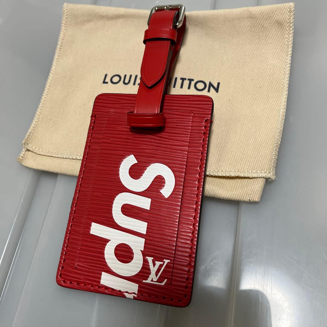 美品⭐︎ SUPREMEとLOUIS VUITTON レザー　ネームタグ　赤