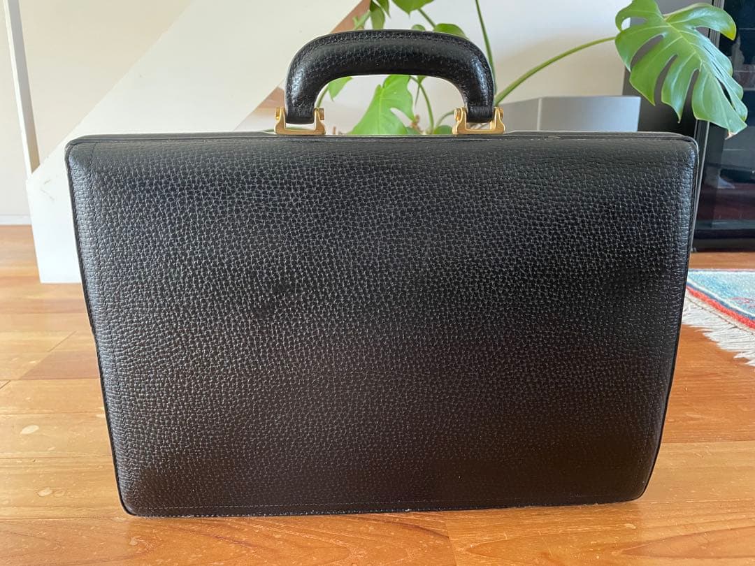 特別価格　LOEWE 黒 レザー ビジネスバッグ