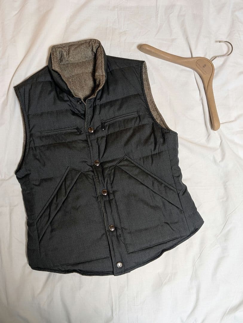 j kato【美品】ブルネロクチネリ リバーシブル ダウンベスト S