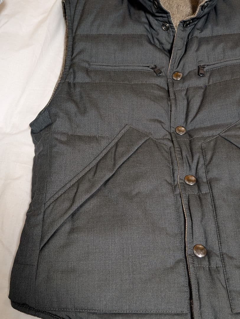 j kato【美品】ブルネロクチネリ リバーシブル ダウンベスト S