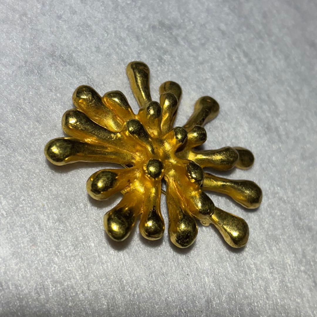 p*e様 CHRISTIAN LACROIX クリスチャンラクロワ　イソギンチャ