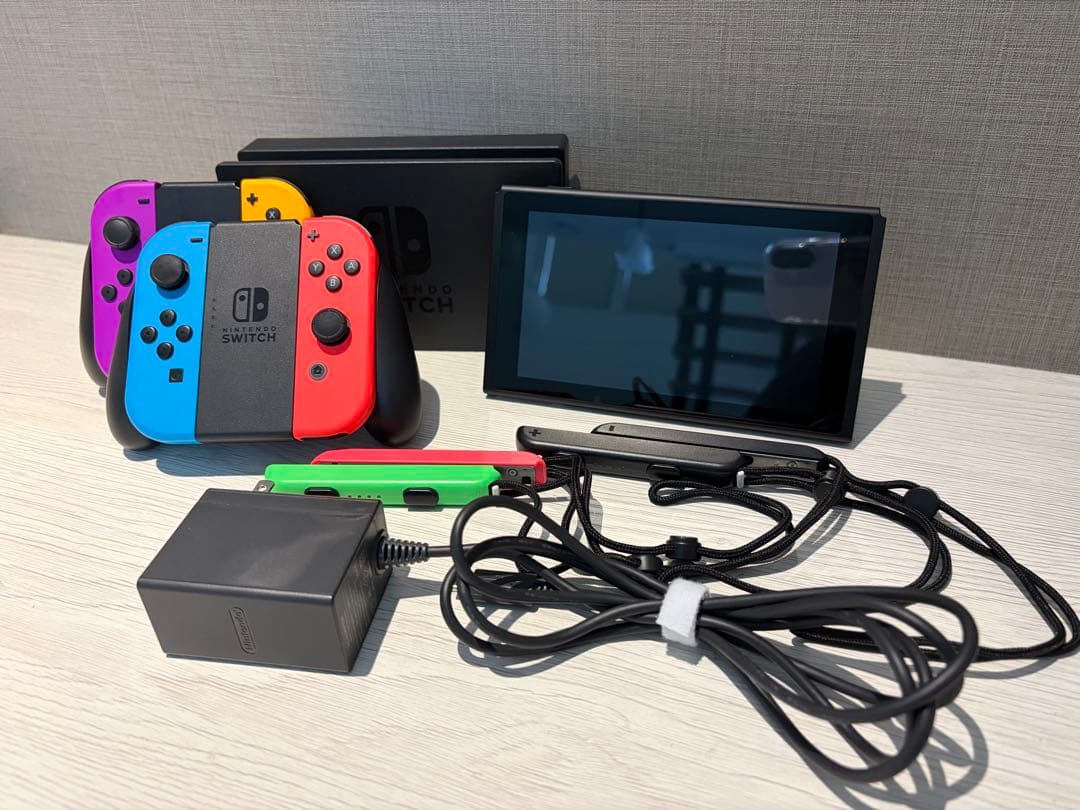 Nintendo Switch 本体 バッテリー強化版　箱無し　ジョイコン×２