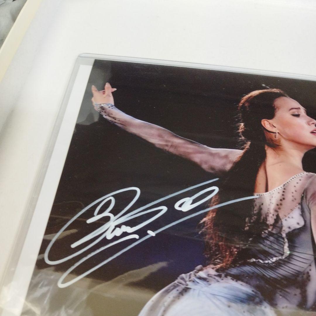 冬季オリンピック 金メダリスト　アリーナ・ザキトワ　直筆サイン入りフォト　証明書