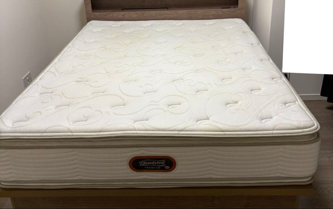 ビューティーレスト プレミアム ゴールデンバリュー ピロートップ　クイーン