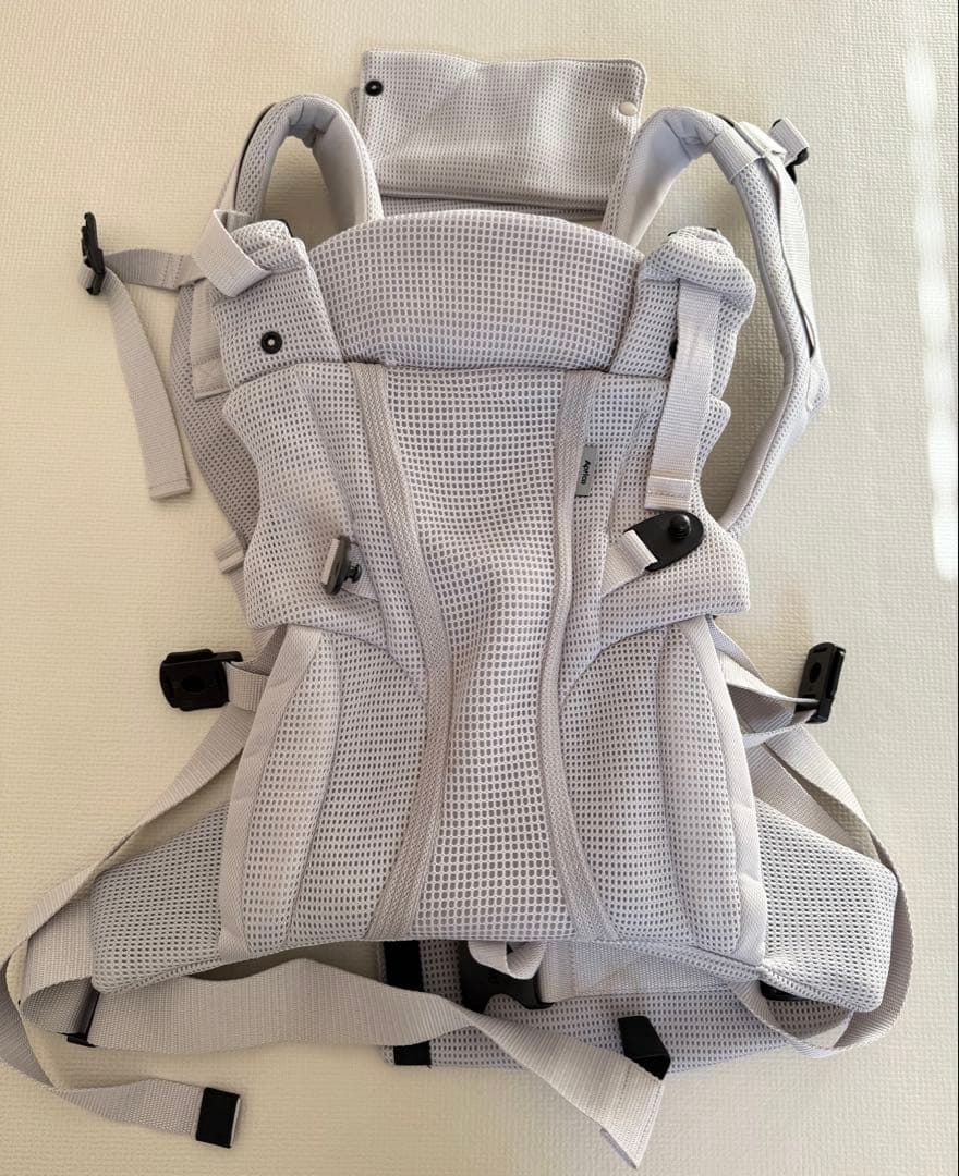 美品Aprica Laclis アップリカ　ラクリス　抱っこ紐　ホワイトアッシュ