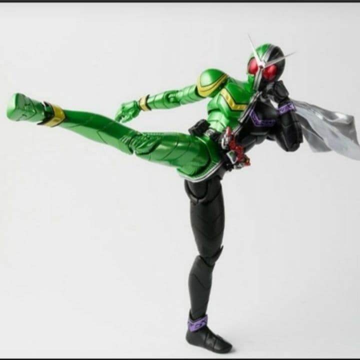 値下げ◆S.H.Figuarts仮面ライダーWサイクロンジョーカー真骨彫