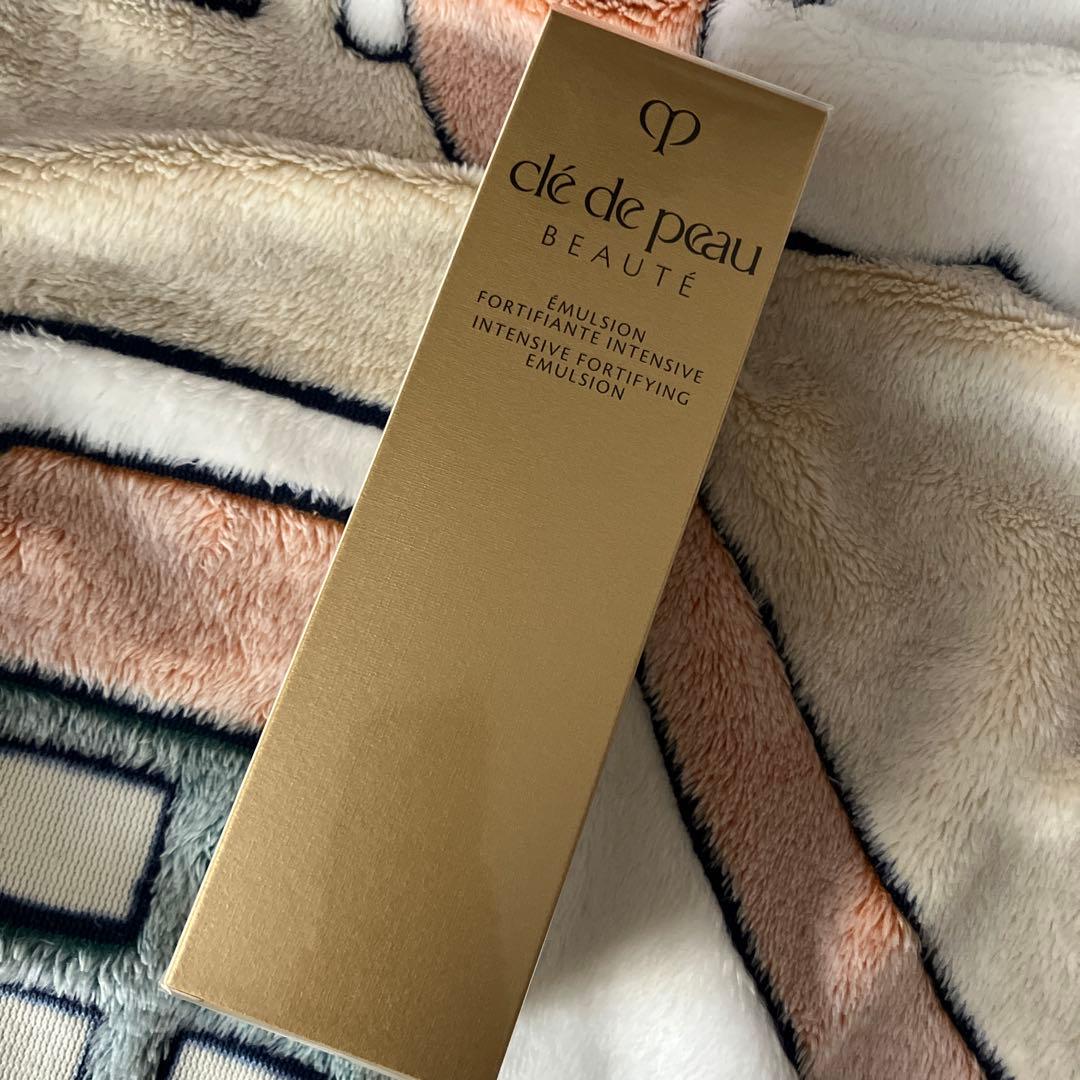 クレ・ド・ポー ボーテ エマルションアンタンシヴn 125mL