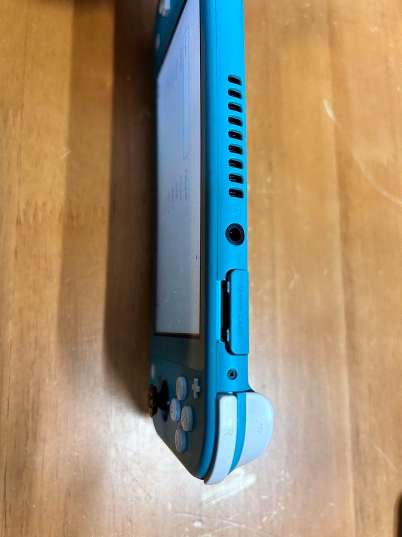 Switchライト　本体　任天堂