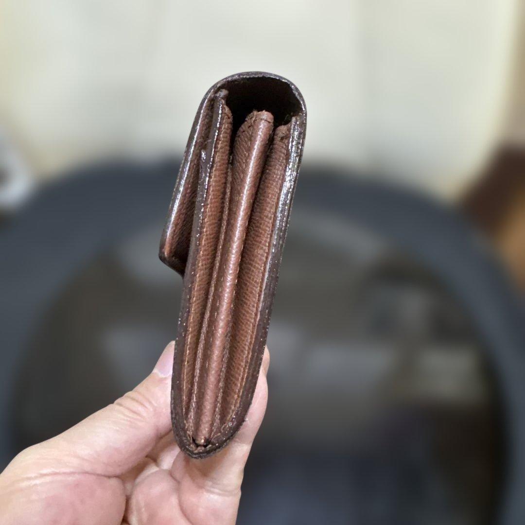 ⑧☆良品☆カード6枚タイプ♪サラ長財布