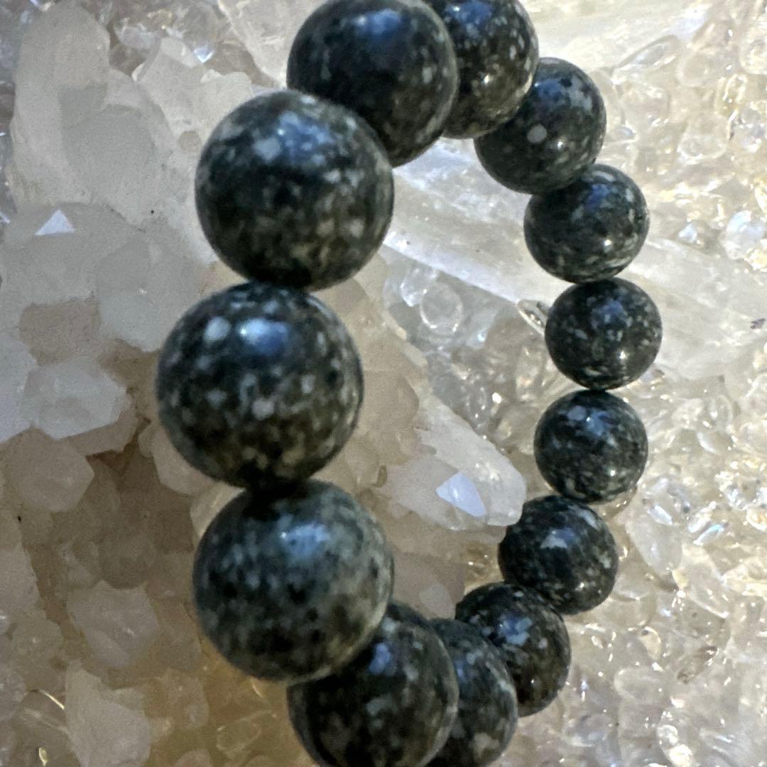遠野の大地に眠っていた霊石　14mmの珠が龍神のエネルギーと調和し高波動へ導く