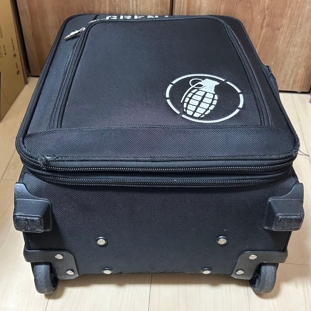 GRENADE（グレネード）　キャリーバッグ　機内持ち込み可
