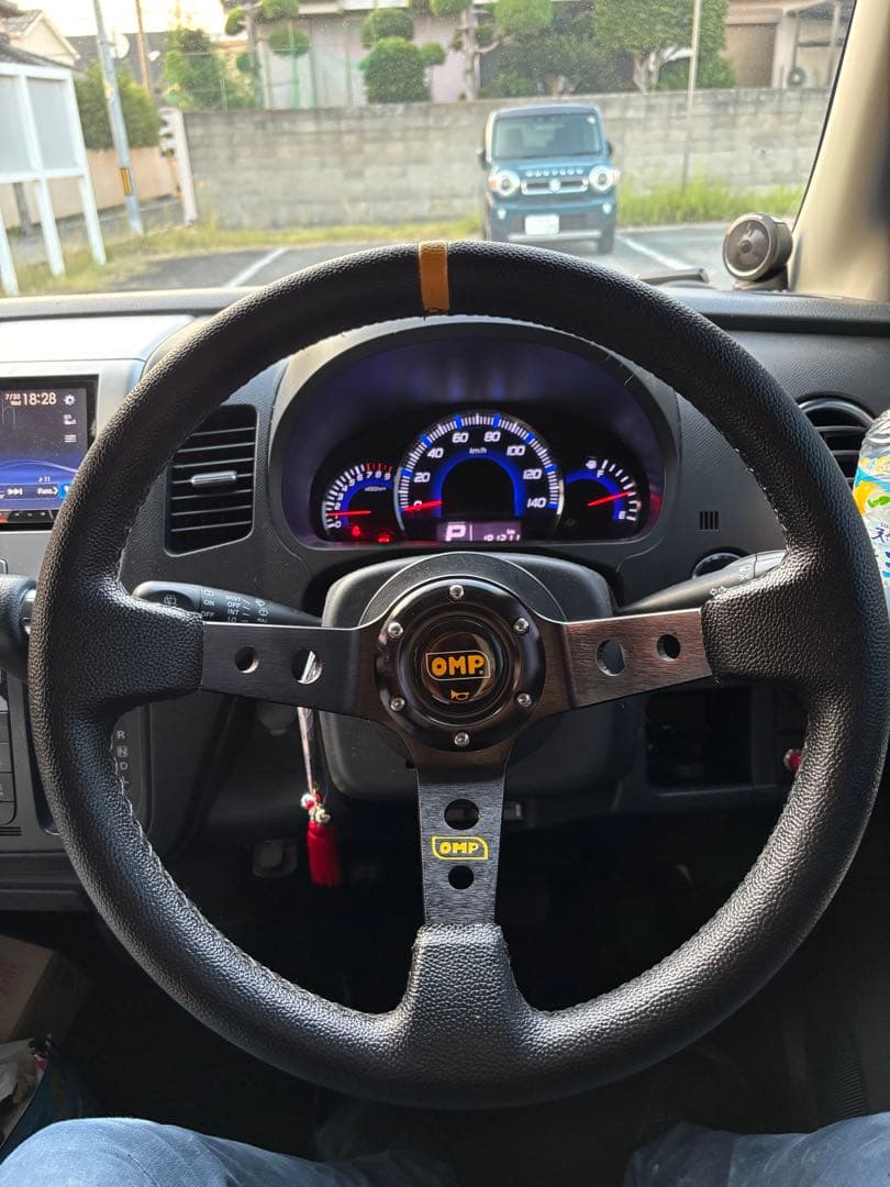 omp ステアリング　ステアリングボス