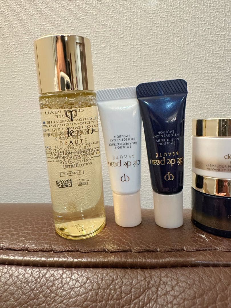 7月21日発売クレドポーボーテ　キーラディアンスケア　ラ・クレーム5ml