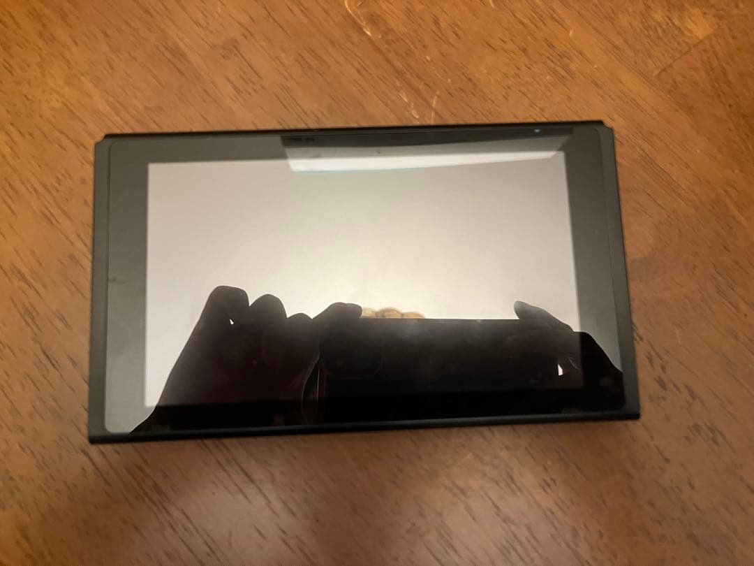 Nintendo Switch 本体と充電器セット ジョイコンなし 箱なし