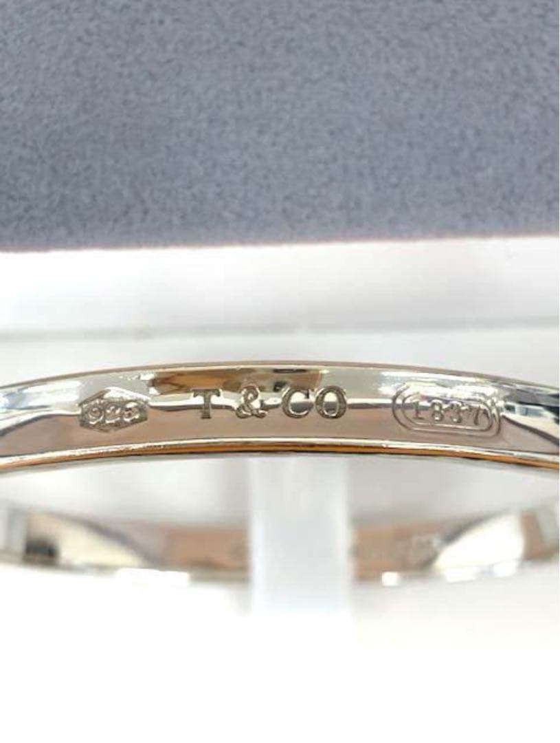 Tiffany & Co. ナローシルバーバングル