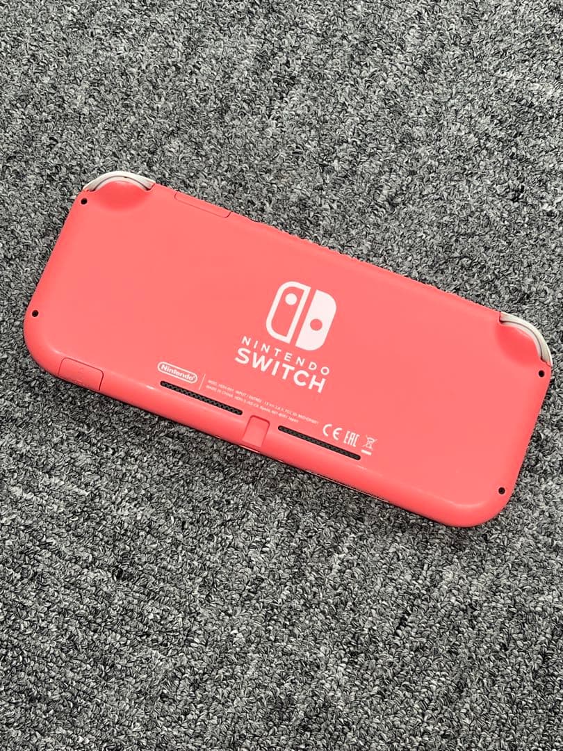 【美品】Nintendo Switch Lite コーラル
