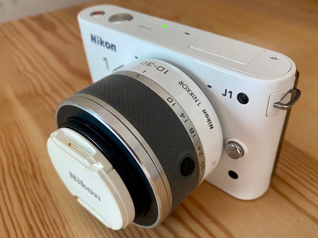 Nikon1 J1 ミラーレス一眼 ホワイト