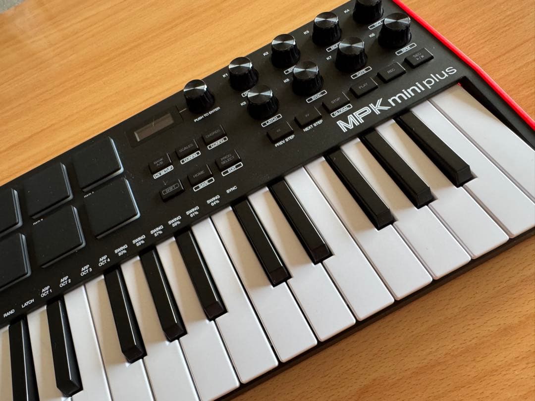 AKAI MIDIキーボード 37鍵