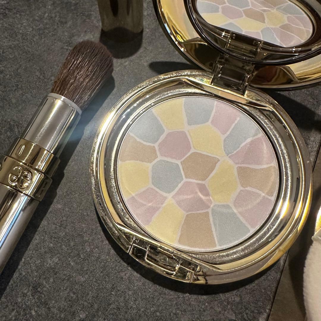 エレガンス ラブードル オートニュアンスN 4 ＜フェイスパウダー＞