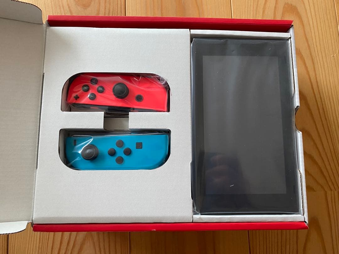 新品未使用★Nintendo Switch★ネオンブルー＆ネオンレッド