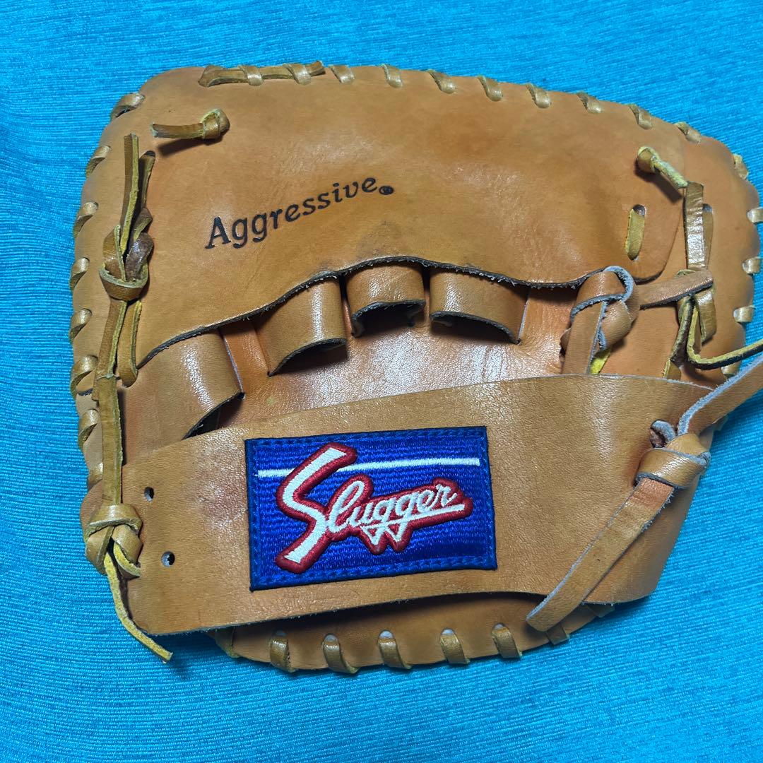 Slugger Aggressive 硬式グローブ