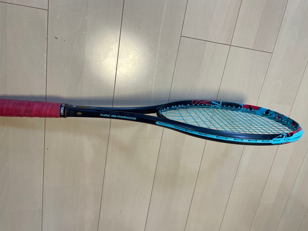 テニスラケット ヨネックス　ジオブレイク70vs グリップUL1