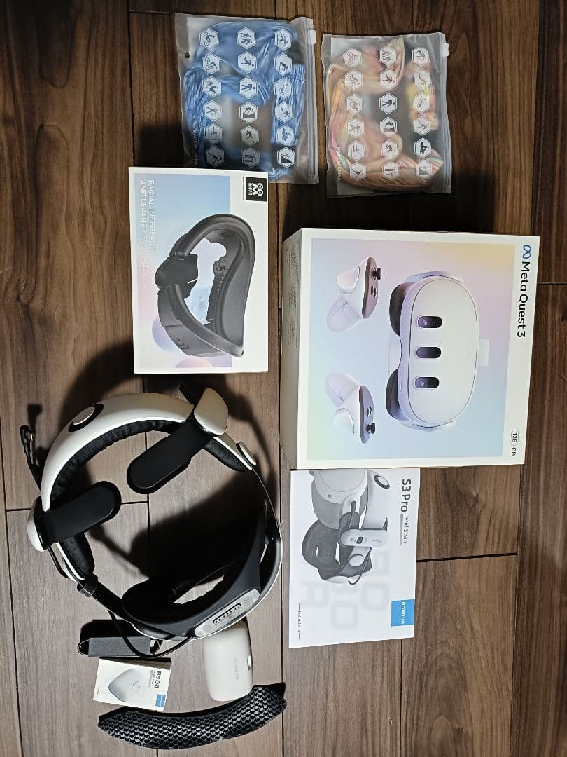 (中古)2024年9月8日購入  Quest3 128Gb ＋他3点