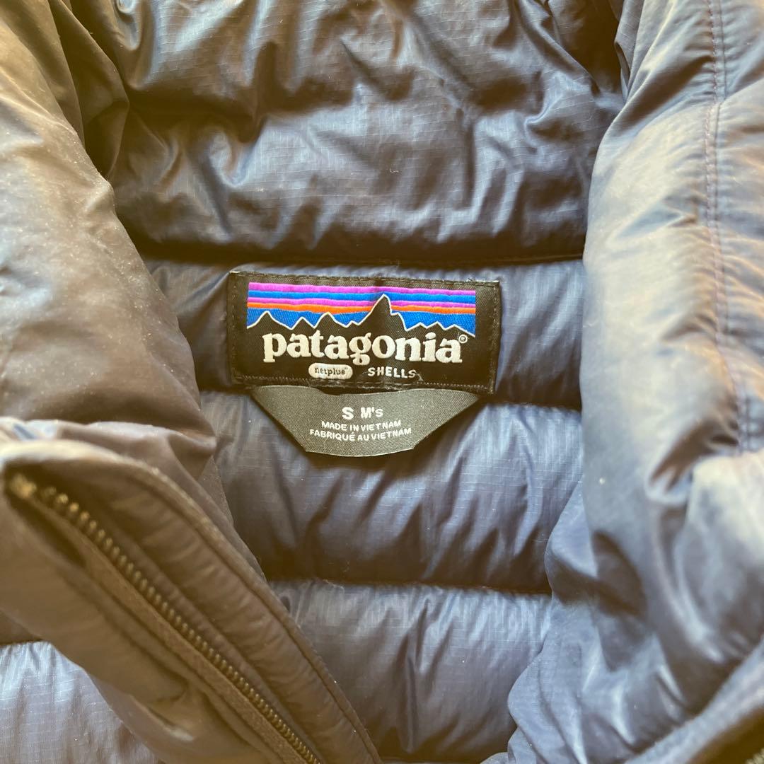 パタゴニア メンズ ベスト S サイズ　NEW NAVY