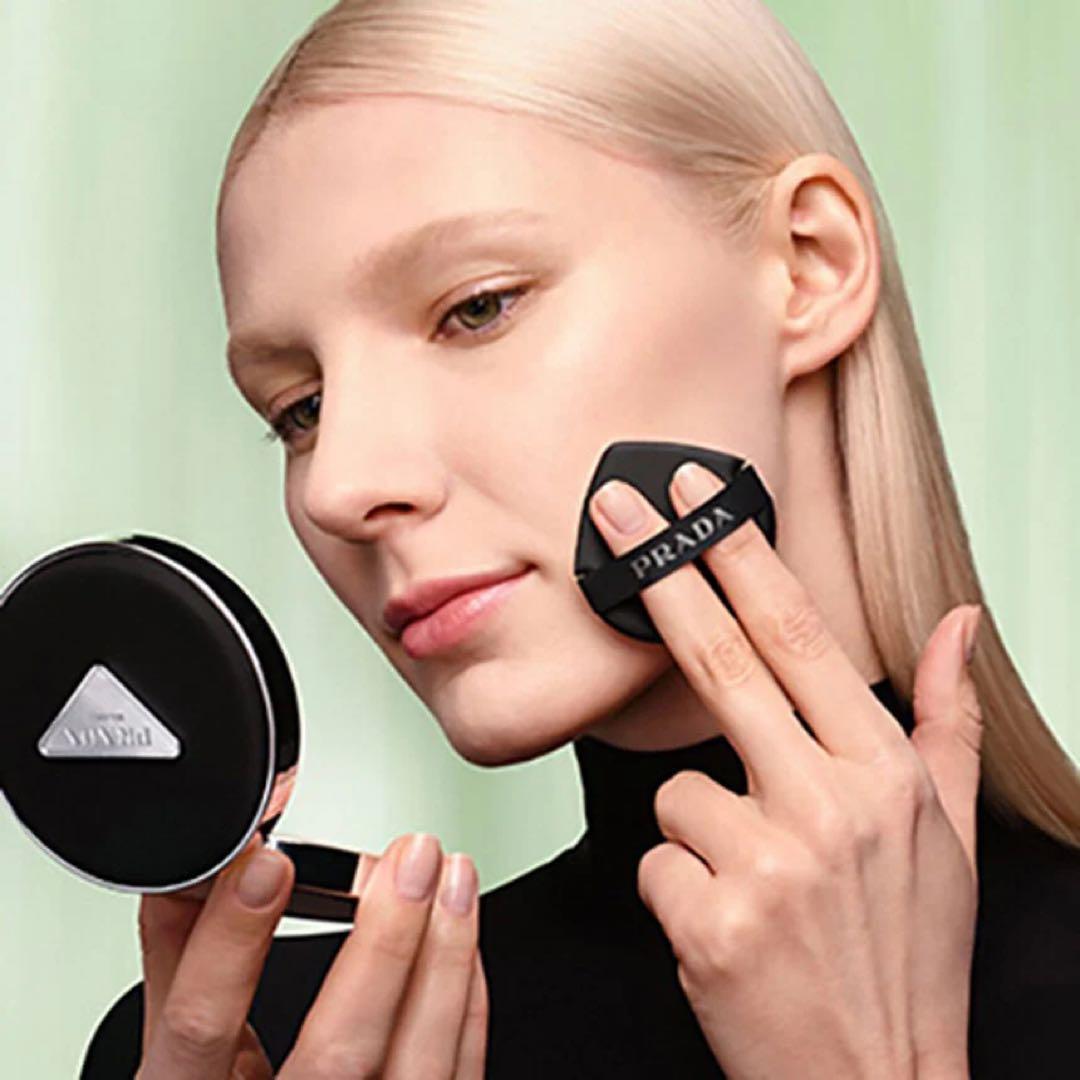 【新品未開封】PRADA メッシュクッションファンデーション LN10