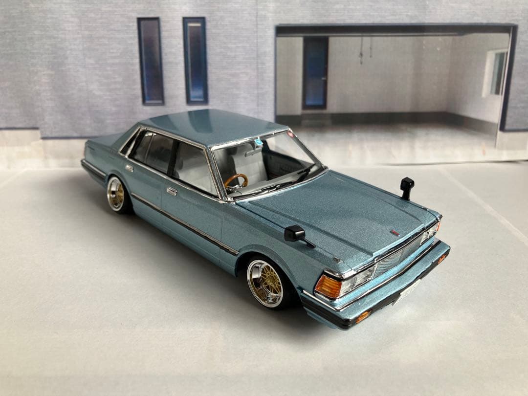 プラモデル完成品　アオシマ1/24 ニッサン430セドリック改造品