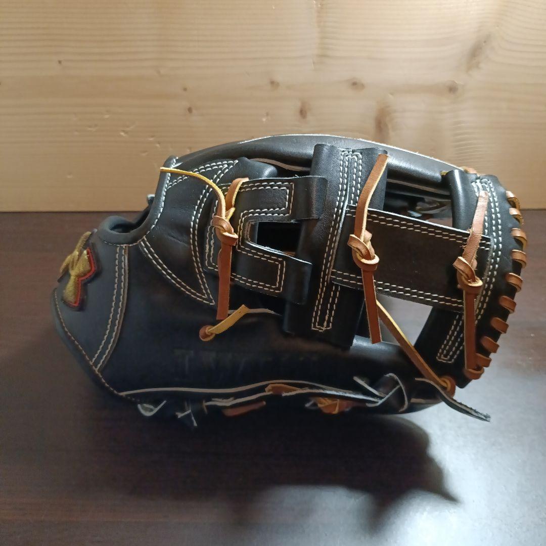 【TOKUKAI公式05様】Under Armour 軟式野球グローブ 黒