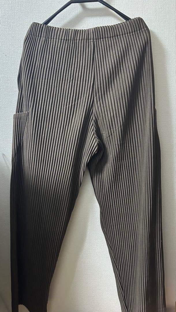 UNFOLD HOMME PLISSÉ ISSEY MIYAKE