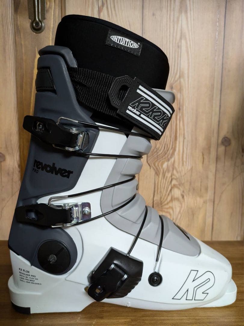 K2 REVOLVER PRO スキーブーツ