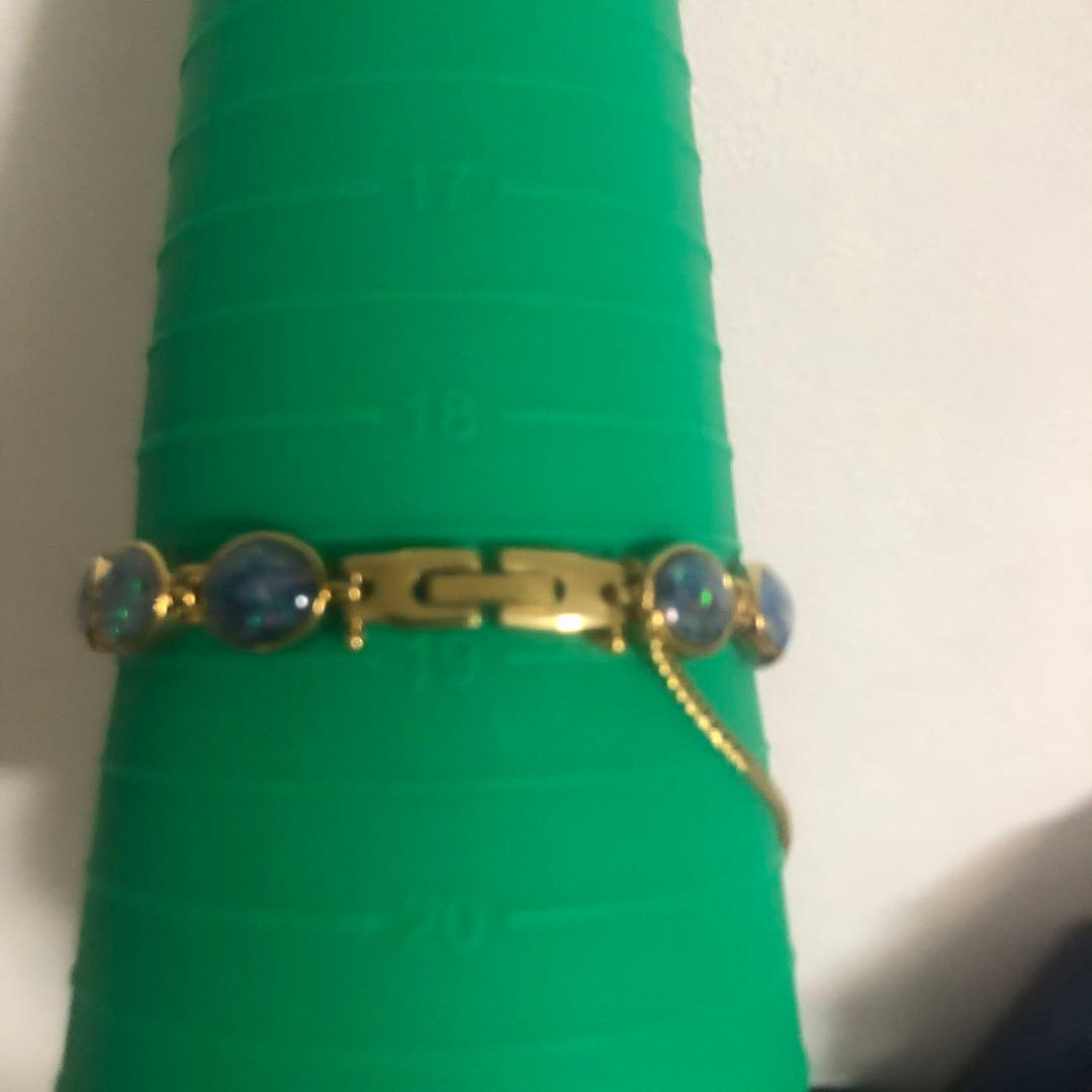 ブレスレットウォッチ　ゴールド オパール風デザイン 時計　稼働品