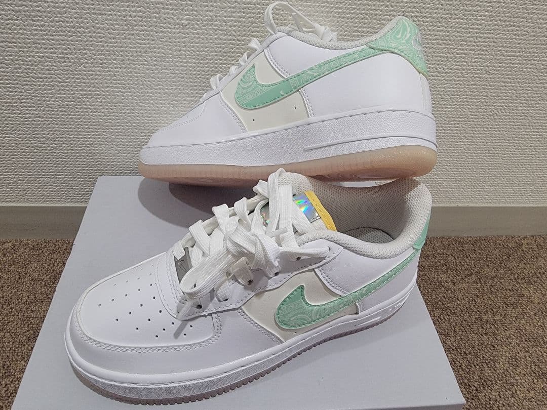 NIKE AIR FORCE 1 22.5cm ジュニアシューズ