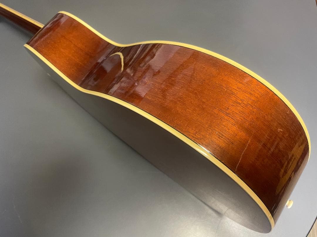 ギター YAMAHA FG-202D