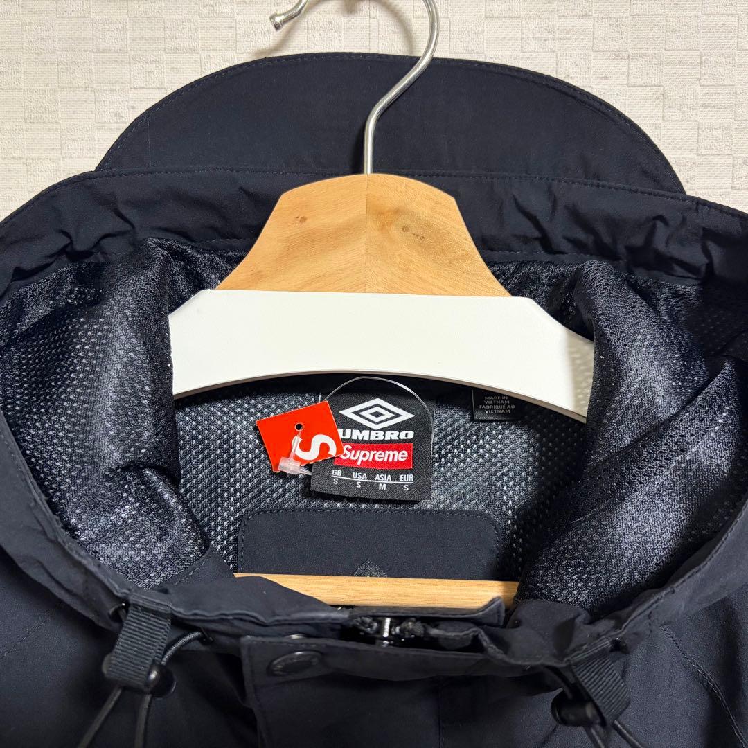 ジャケット・アウター Supreme Umbro Gore-Tex Hooded Jacket