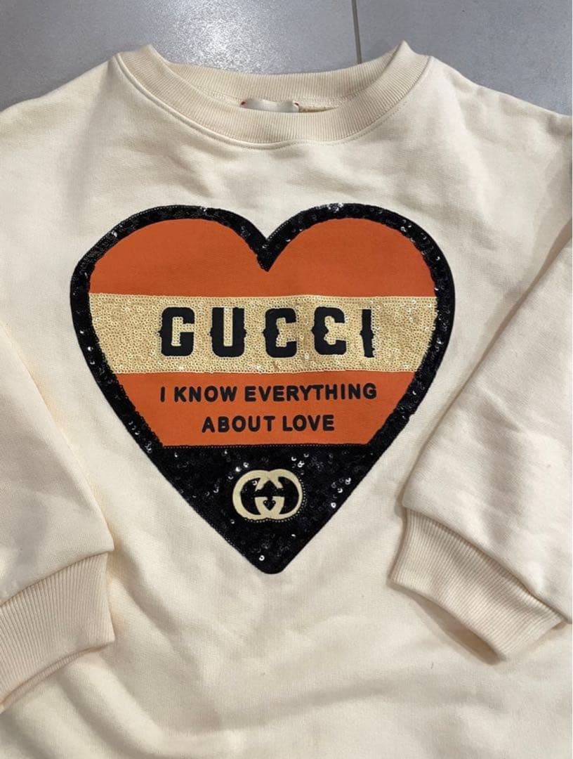gucci グッチ　キッズ　スウェット140