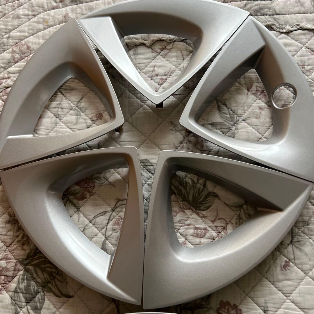 50 プリウス　ホイールアクセントピース　ホイールキャップ