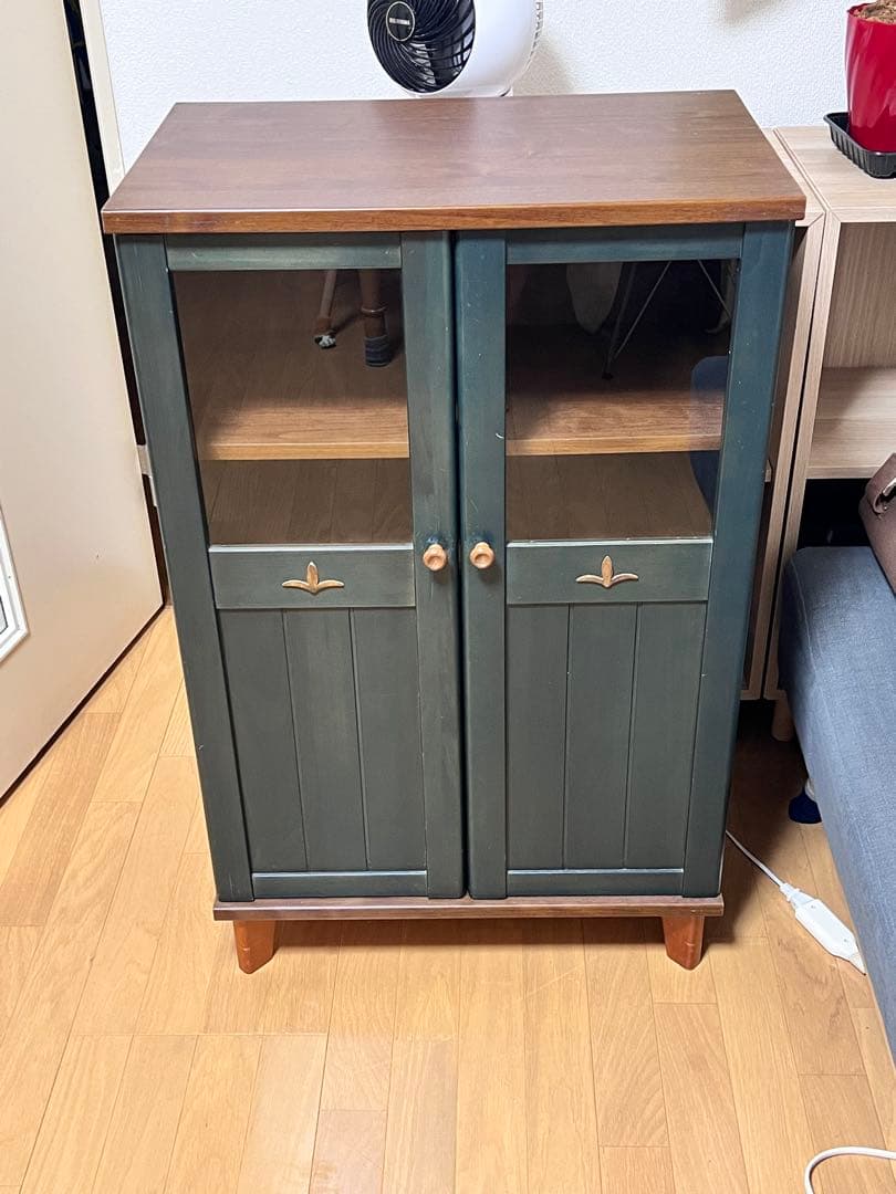 引き取り歓迎　ヴィンテージ風　カントリー調　キャビネット　②