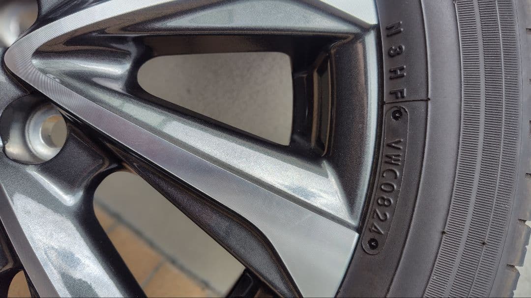 ヴォクシー/ノア90系 純正ホイール、タイヤセット１本　送料込み