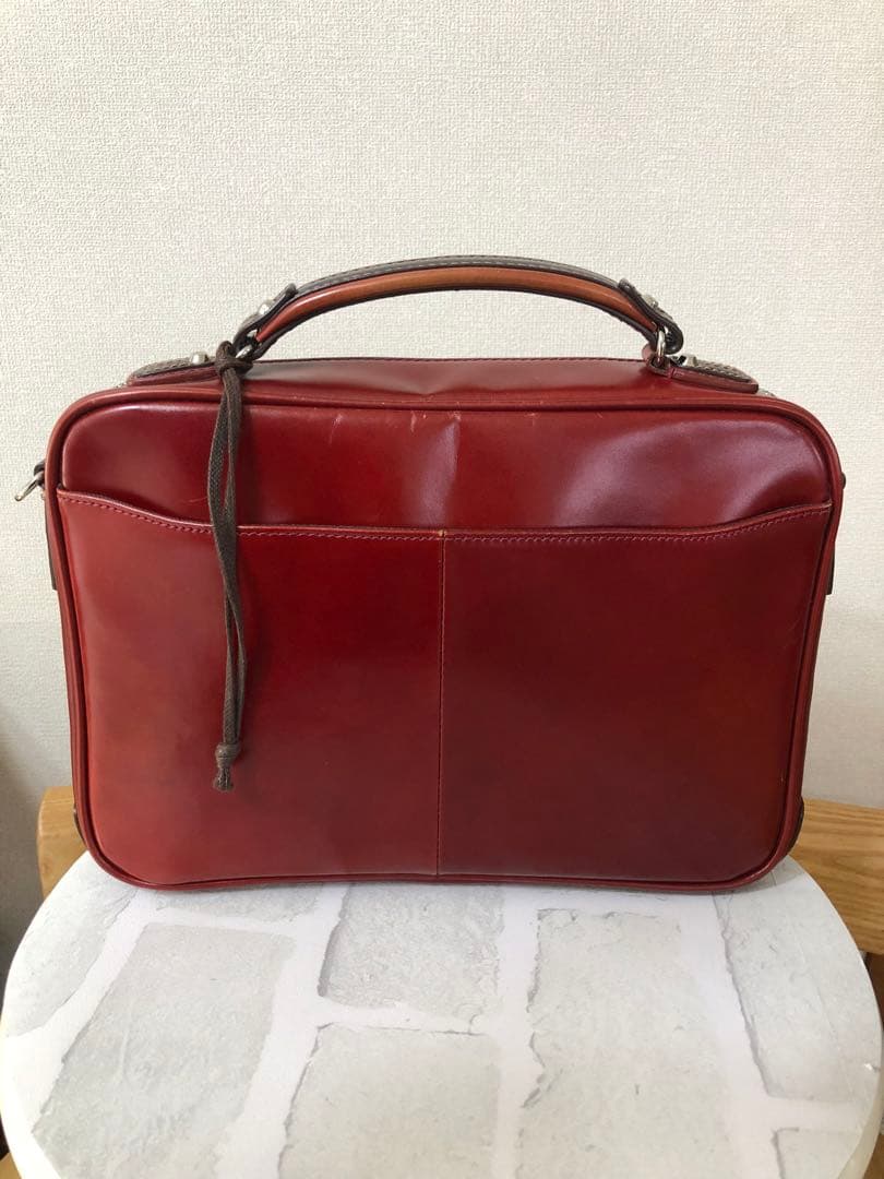 美品Kiefer neu Ciao ミニBoxブリーフ B5サイズ レザー