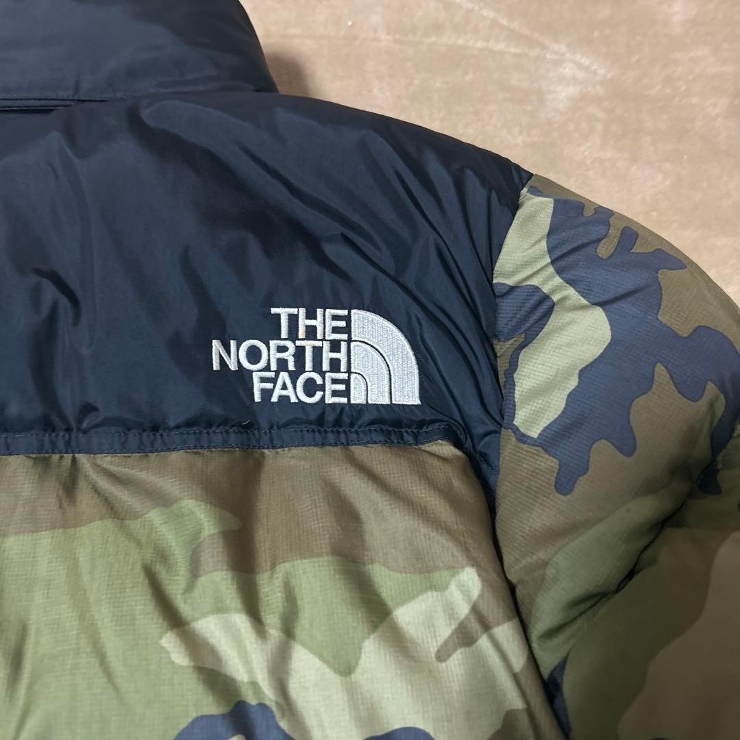 人気サイズTHE NORTH FACE カモフラージュ ヌプシダウンLサイズ