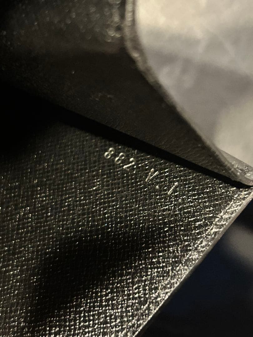 ルイヴィトン　ブラックレザー クラッチバッグ