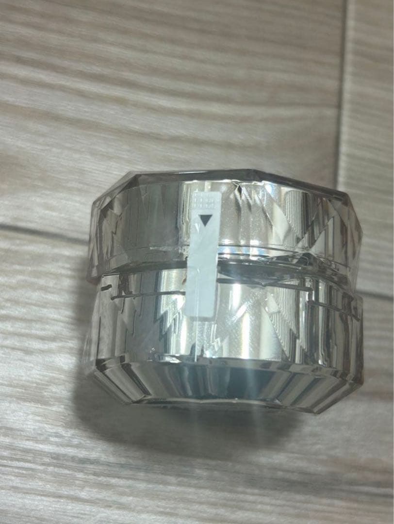 クレドポーボーテ　クレームコントゥールデジューn 目もと用　新品未使用品