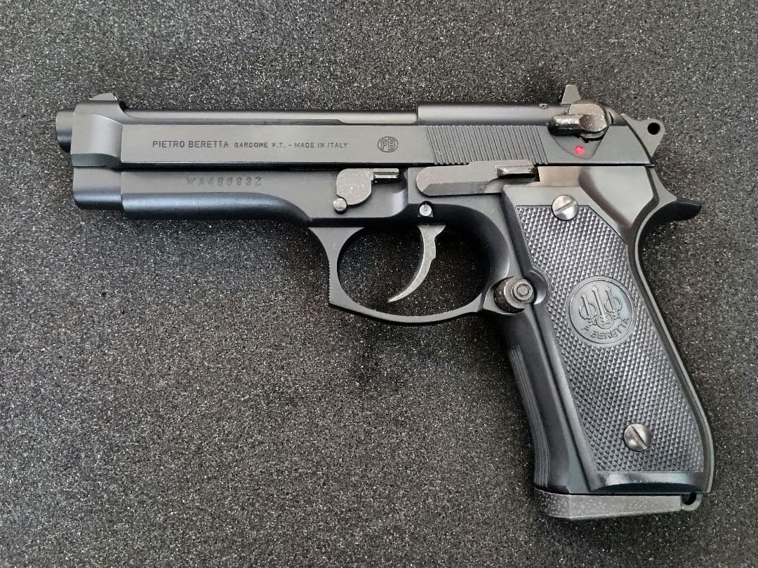 ウエスタンアームズ　ガスガン　M92FS +ガンケース付