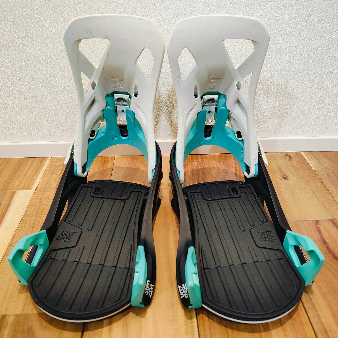 バートン ビンディング ホワイト/ターコイズ　Mサイズ　ステップオン