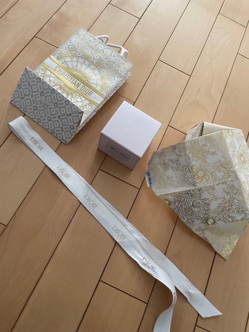 【新品】Miss Dior ボディクリーム 150ml ギフトバッグ付き